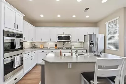 18 Holden Court, Sacramento, CA 95835 - Photo 14