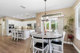 18 Holden Ct, Sacramento, CA 95835 - Photo 12