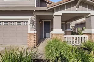 18 Holden Ct, Sacramento, CA 95835 - Photo 2