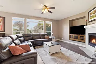 18 Holden Ct, Sacramento, CA 95835 - Photo 8