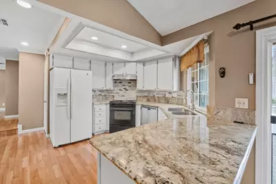 8704 Montiflora Court, Elk Grove, CA 95624 - Photo 12