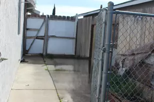 8282 Moorhaven Way, Sacramento, CA 95828 - Photo 12