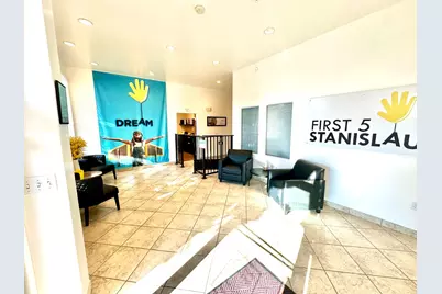 930 15th Street, Modesto, CA 95354 - Photo 2