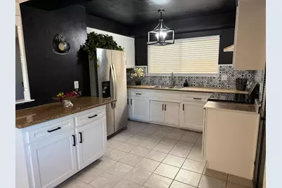 5851 Larry Way, North Highlands, CA 95660 - Photo 2