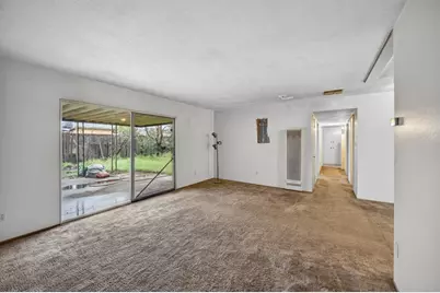 7229 Lawnwood Drive, Sacramento, CA 95828 - Photo 8