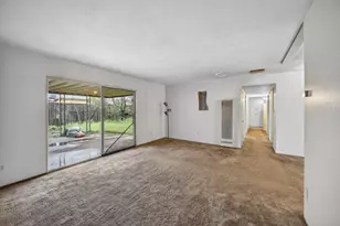 7229 Lawnwood Dr, Sacramento, CA 95828 - Photo 8