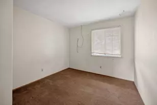 7229 Lawnwood Dr, Sacramento, CA 95828 - Photo 18