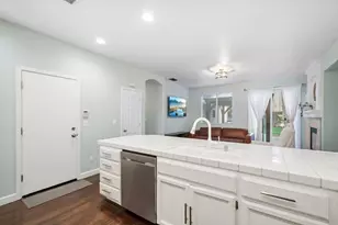 3042 Tintorera Way, Sacramento, CA 95833 - Photo 8