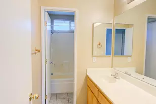 174 Castlewood Ave, Lathrop, CA 95330 - Photo 30