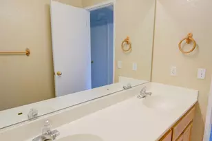 174 Castlewood Ave, Lathrop, CA 95330 - Photo 28