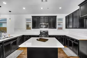 2421 Freestone Dr, Merced, CA 95340 - Photo 12