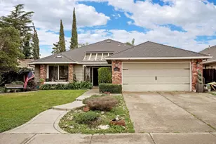 658 Sandpiper Cir, Lodi, CA 95240 - Photo 1