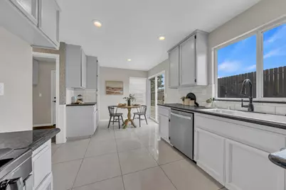 401 Ruby Court, Roseville, CA 95678 - Photo 16