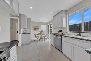 401 Ruby Ct, Roseville, CA 95678 - Photo 16