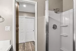 1713 Pikake, Ceres, CA 95307 - Photo 32