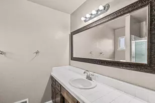 1713 Pikake, Ceres, CA 95307 - Photo 30