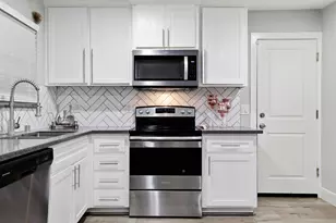 3356 Gould Way, Sacramento, CA 95827 - Photo 10