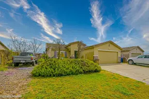 547 Blossom Dr, Chowchilla, CA 93610 - Photo 2