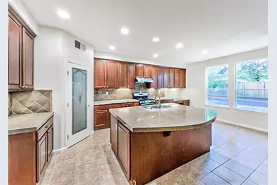 5716 Alder Bridge Court, Elk Grove, CA 95757 - Photo 12