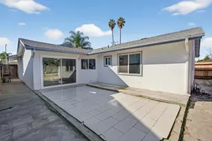 7821 Scottsdale Dr, Sacramento, CA 95828 - Photo 6