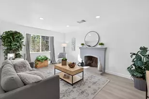 7821 Scottsdale Dr, Sacramento, CA 95828 - Photo 2