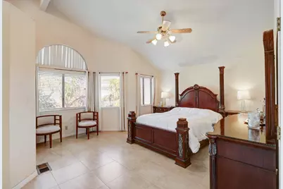 8775 Liscarney, Sacramento, CA 95828 - Photo 46