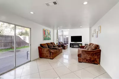 8775 Liscarney, Sacramento, CA 95828 - Photo 34