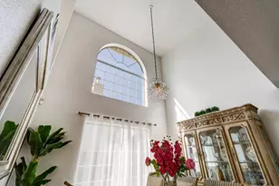 8775 Liscarney, Sacramento, CA 95828 - Photo 2