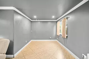 8048 Renton Way, Sacramento, CA 95828 - Photo 18