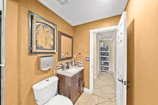 8048 Renton Way, Sacramento, CA 95828 - Photo 26