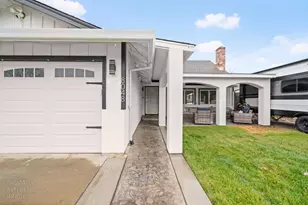 8048 Renton Way, Sacramento, CA 95828 - Photo 6