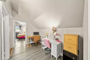 8048 Renton Way, Sacramento, CA 95828 - Photo 36