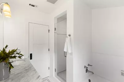 1709 37th Street, Sacramento, CA 95816 - Photo 36