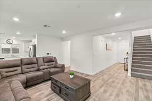 6421 Maple Leaf Ln, Riverbank, CA 95367 - Photo 8