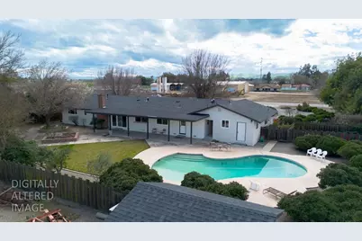 16012 Sycamore Avenue, Patterson, CA 95363 - Photo 2
