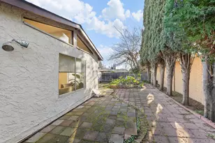 4928 Earlcort Cir, Sacramento, CA 95842 - Photo 38