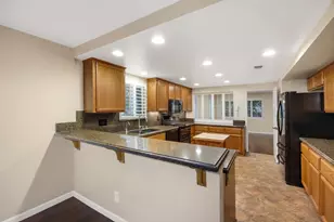 7458 Black Tree Ln, Citrus Heights, CA 95610 - Photo 2