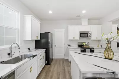 1711 Bella Lago Drive, Stockton, CA 95206 - Photo 16