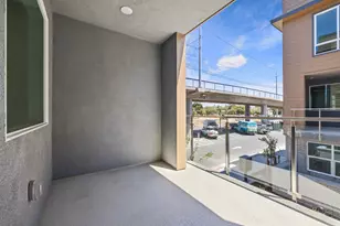 1802 Loft Walk, Sacramento, CA 95816 - Photo 32