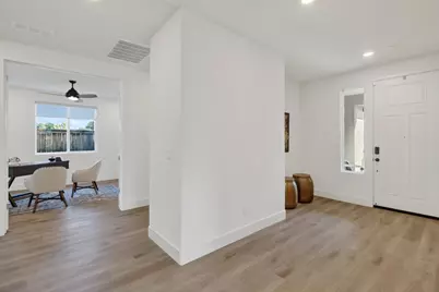 242 McKays Point Pl, West Sacramento, CA 95605 - Photo 16