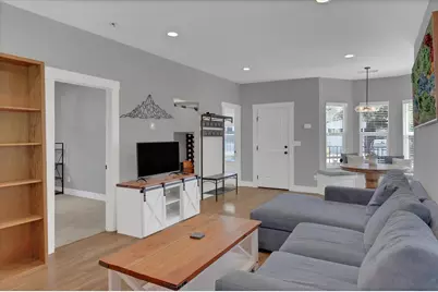 3210 San Jose Way, Sacramento, CA 95817 - Photo 8