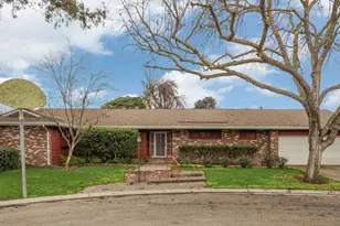 2754 Country Club Ct, Stockton, CA 95204 - Photo 2