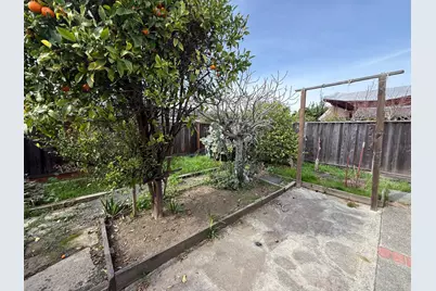 5585 Fernwood Drive, Newark, CA 94560 - Photo 36