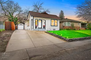 3224 12th Ave, Sacramento, CA 95817 - Photo 2