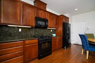 7828 Barnsley Way, Elk Grove, CA 95757 - Photo 10