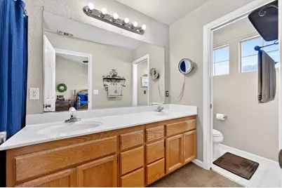 9122 Bungalow Way, Elk Grove, CA 95758 - Photo 36