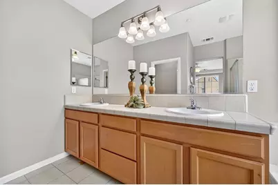 5998 Camden Cir, Citrus Heights, CA 95621 - Photo 32