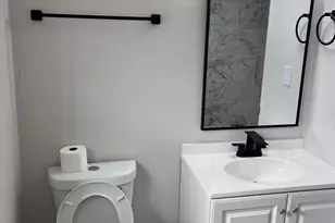 327 Hosmer Ave, Modesto, CA 95351 - Photo 24