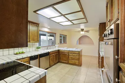 1633 Amanda Court, Stockton, CA 95209 - Photo 10