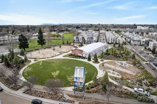 2431 Cleat Ln, Sacramento, CA 95818 - Photo 48